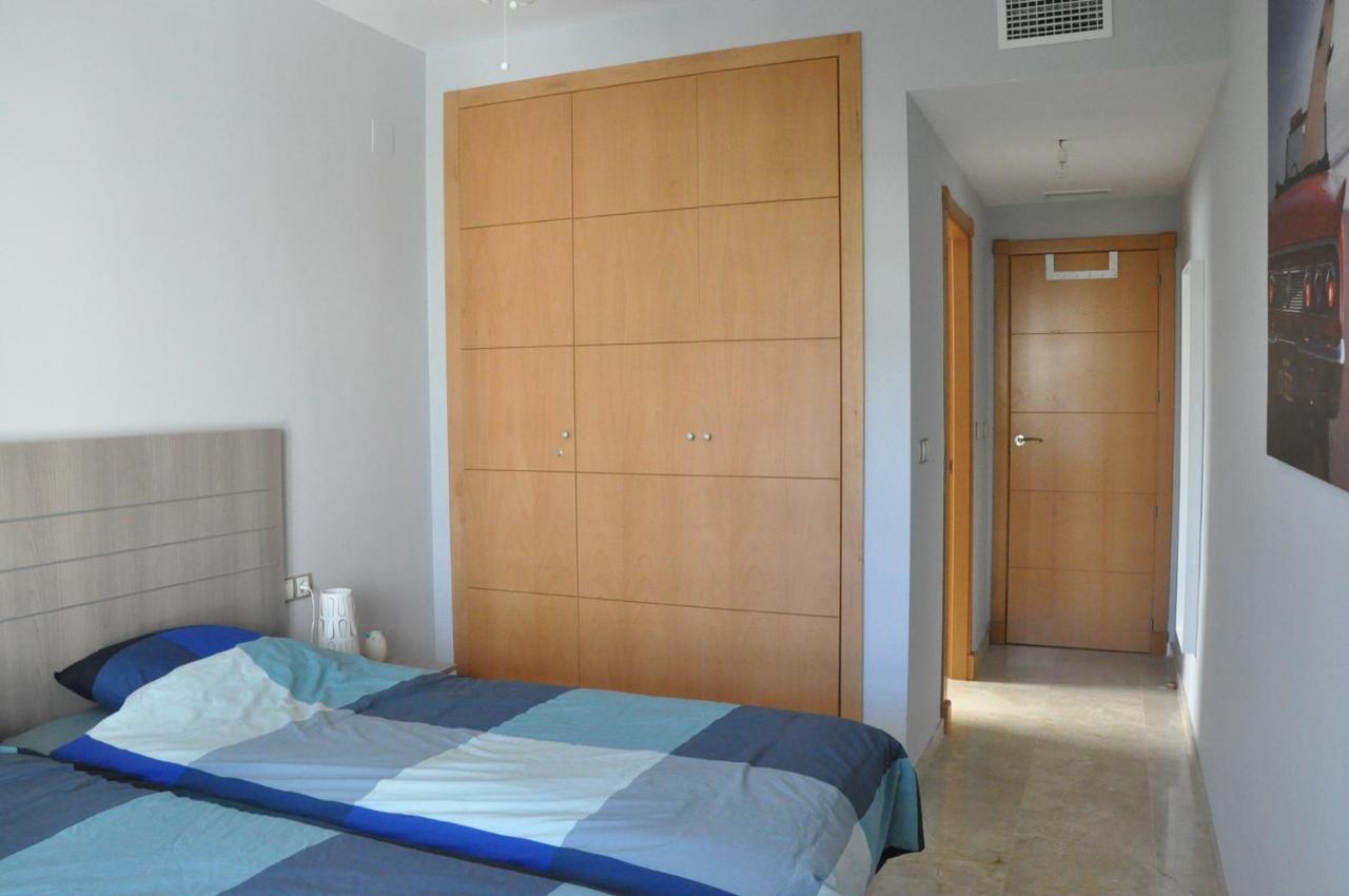 2201-Lovely 2 Bedrooms With Terrace And Pool Манільва Екстер'єр фото