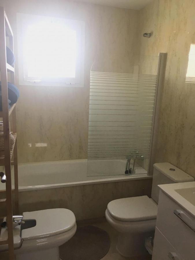 2201-Lovely 2 Bedrooms With Terrace And Pool Манільва Екстер'єр фото